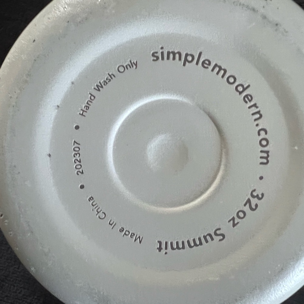 Simple Modern Summit Water bottle - Picture 2 of 2